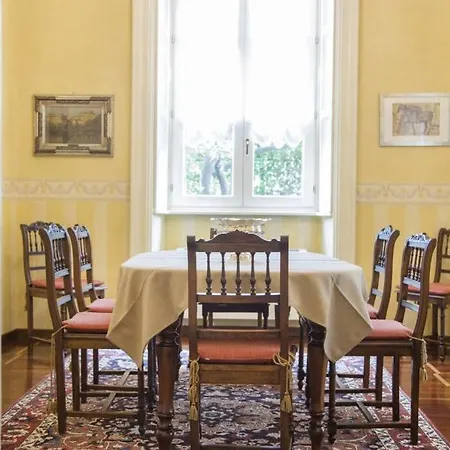 Luxury - & Swimming Pool גיפה