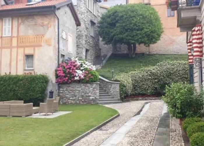 Luxury - & Swimming Pool Villa