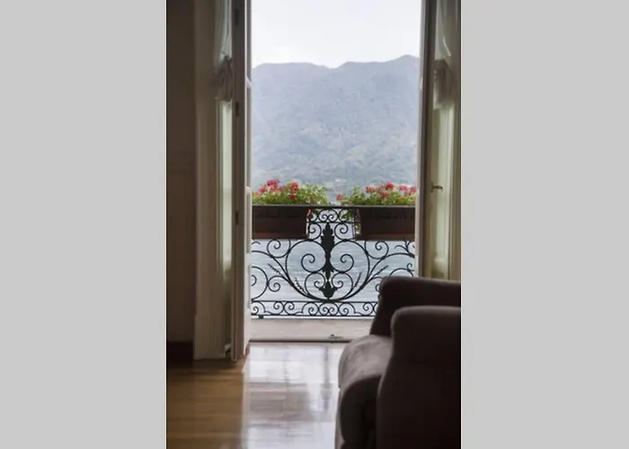 Luxury - & Swimming Pool Villa *