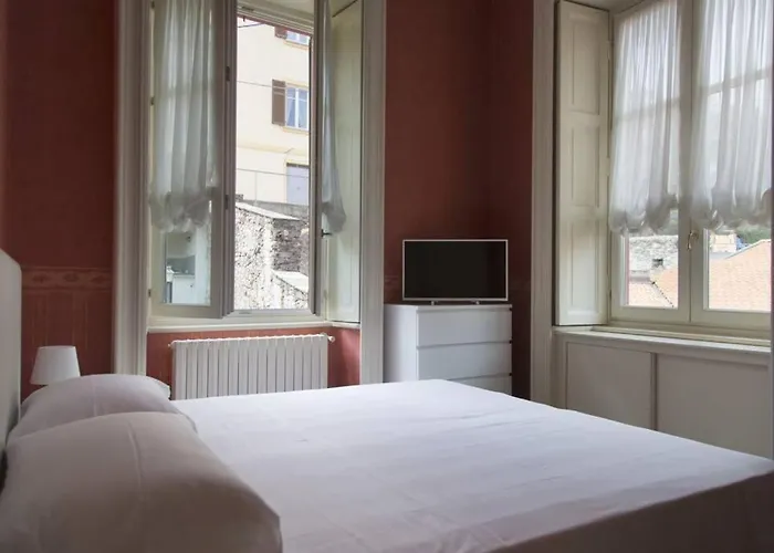 Luxury - & Swimming Pool Villa *